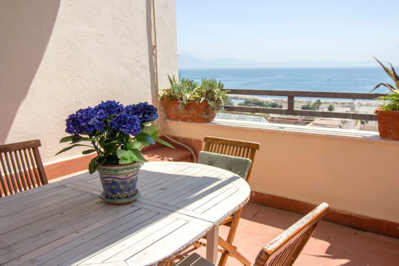 Le Terrazze A Mergellina Naples Exterior photo